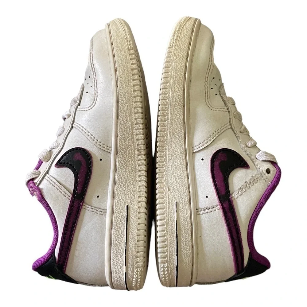 NIKE & STEVE MADDEN-TWO PAIRS OF GIRLS SHOES-SIZE 11